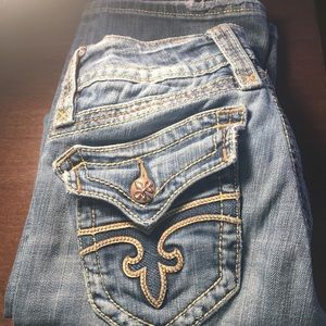 Rock Revival - size 28